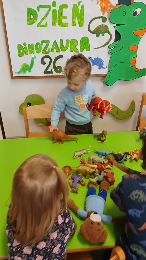 Dzień dinozaura (1)