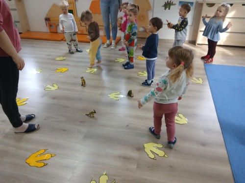 Dzień dinozaura (3)