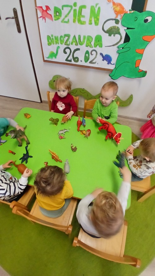 Dzien-dinozaura-5fd97315fa2c12980.jpg