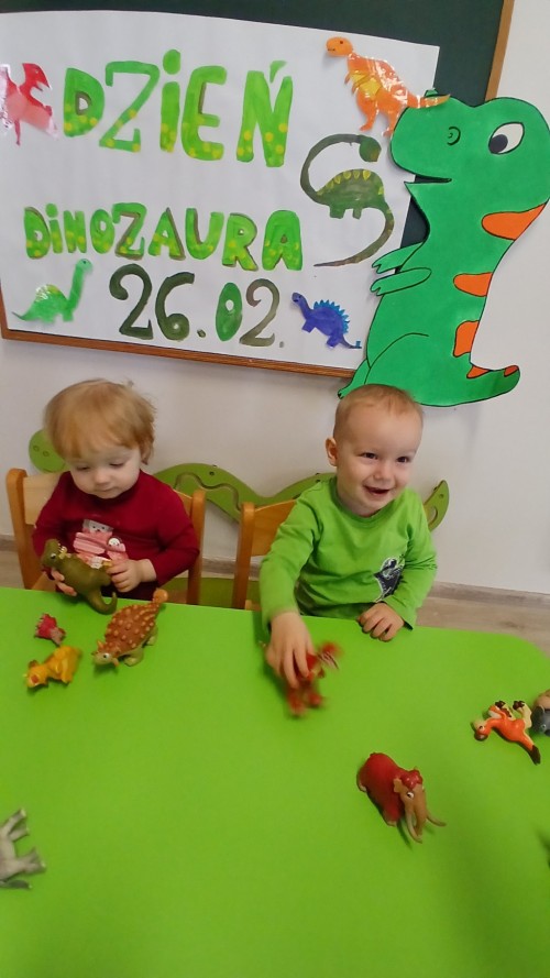 Dzien-dinozaura-82c5019e9f5b9ba6c.jpg
