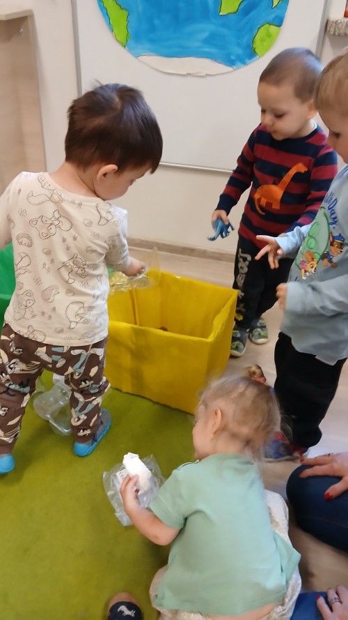 Dzien-Ziemi-238859adf80418394f.jpg