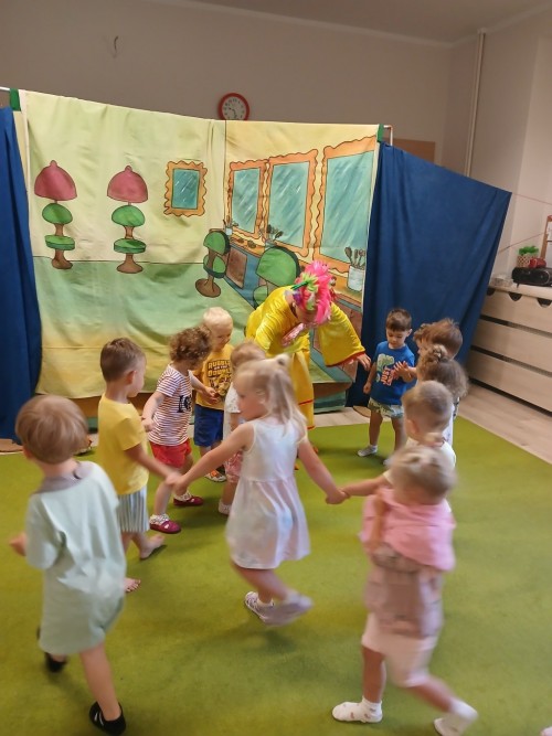 Teatrzyk-102f582ce34981a815.jpg