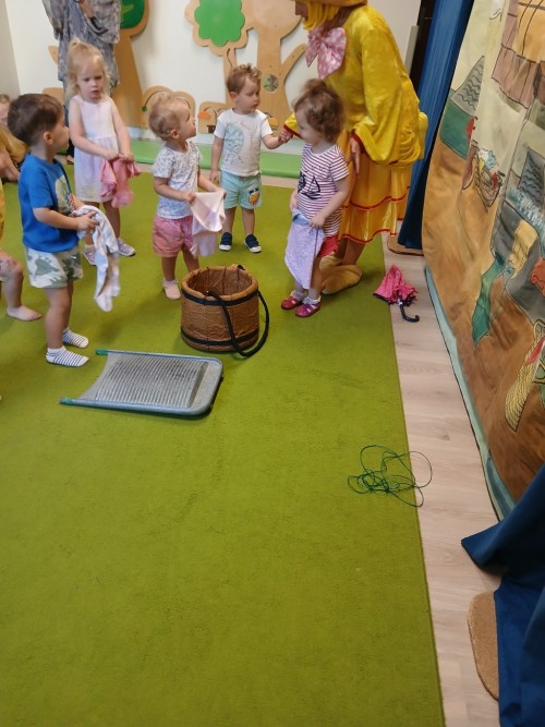 Teatrzyk-761ebbb817769bf98.jpg